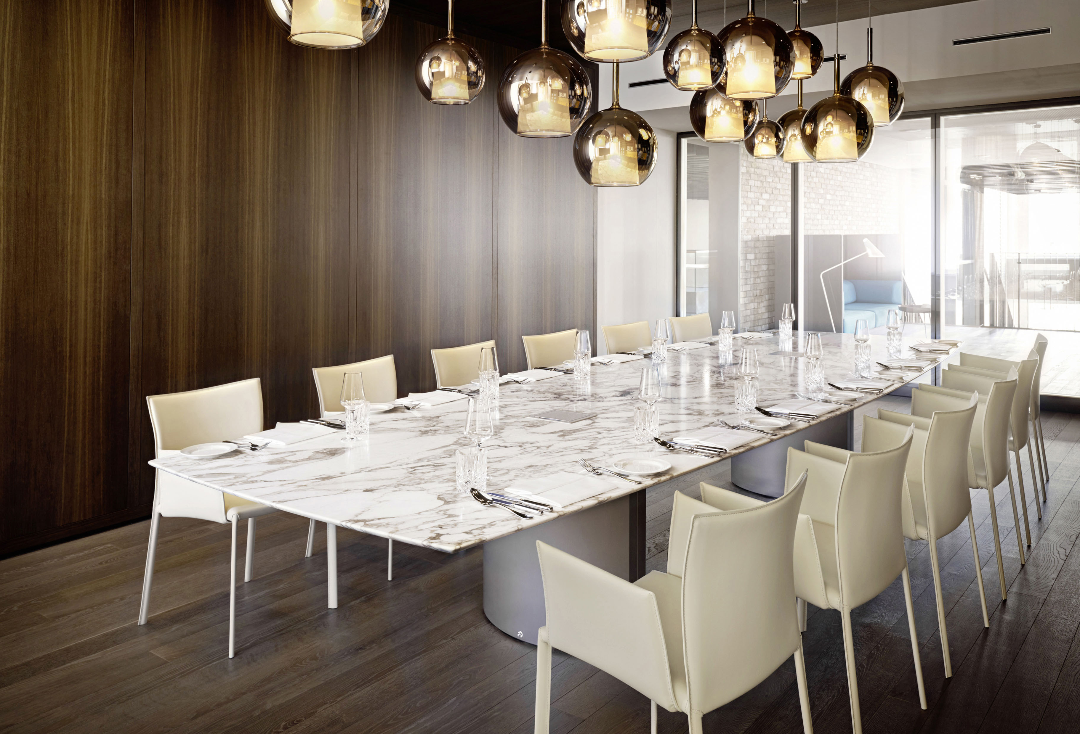 Plüsch Launches Iconic Dining Tables by Draenert